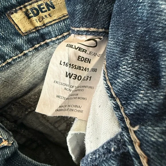 Silver Jeans Women's 30x 32 Eden Flare Leg in Classic Blue - Y2K | Well Worn In - Picture 11 of 11